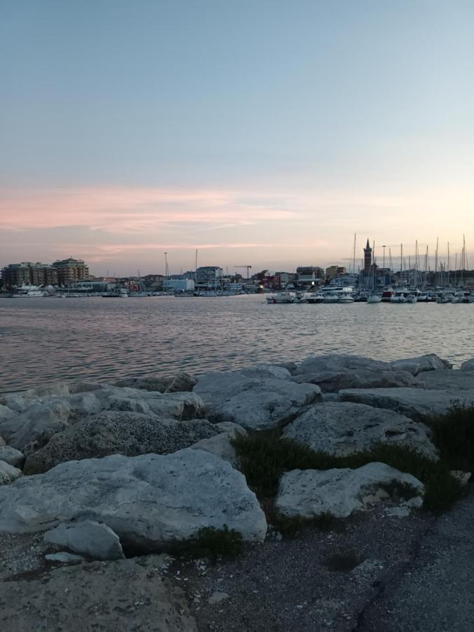Bouganville A * Civitanova Marche